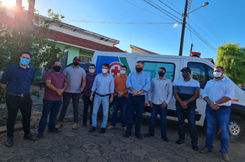 Vacinação em São Jerônimo da Serra.